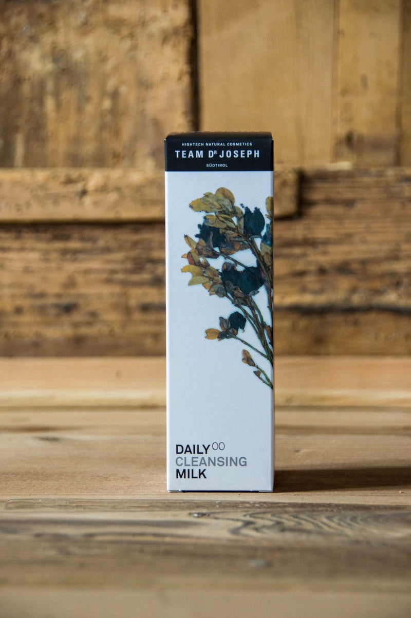 Delicate cleansing milk